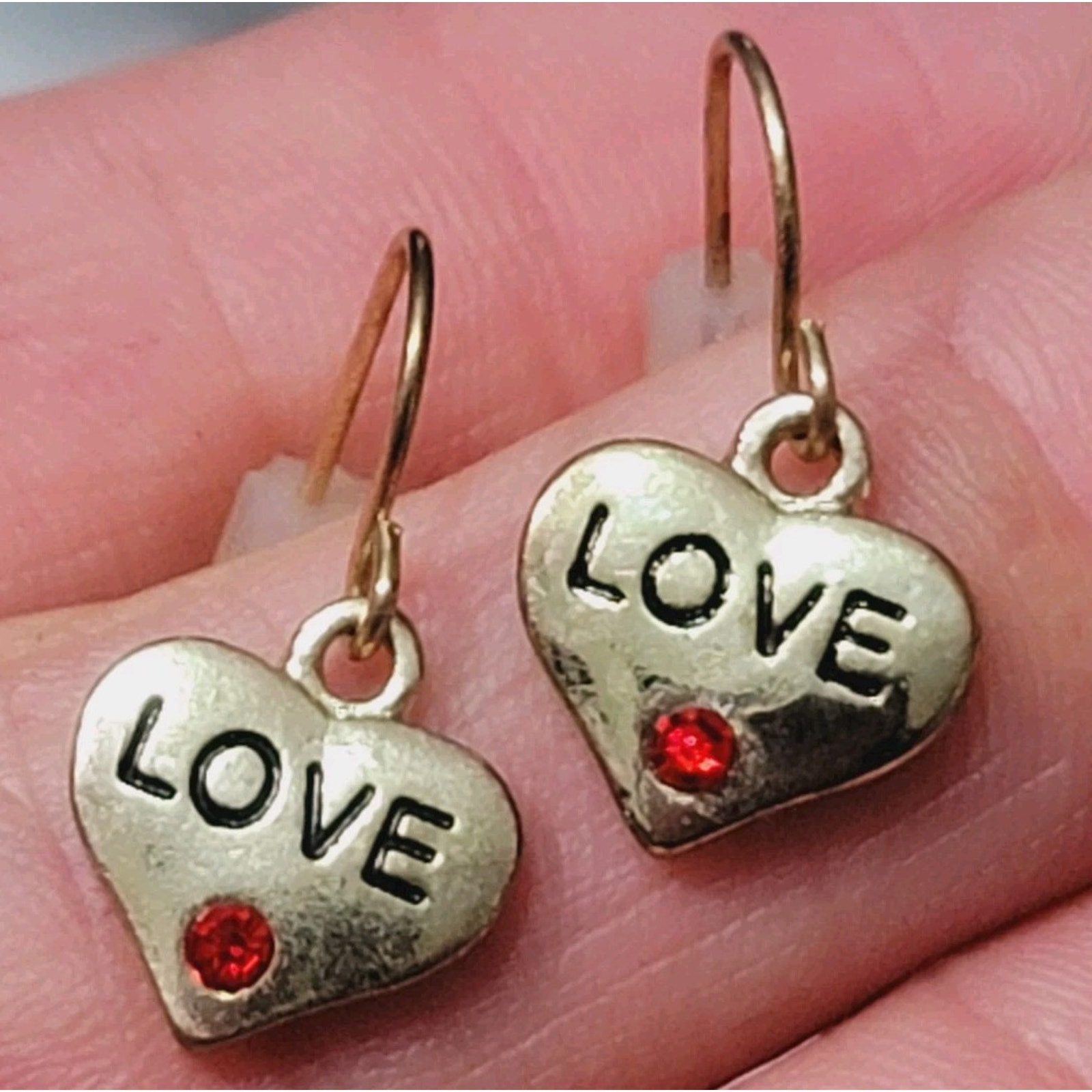 Gold Heart Dangle Love Earrings With Red Rhinestone 10$